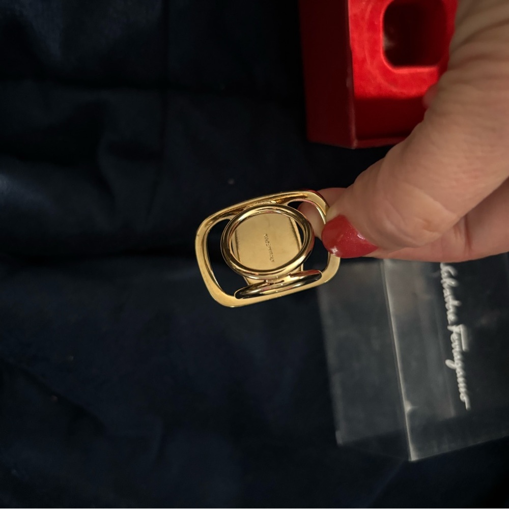 Salvatore Ferragamo scarf ring" brand logo design" - Picture 7 of 8